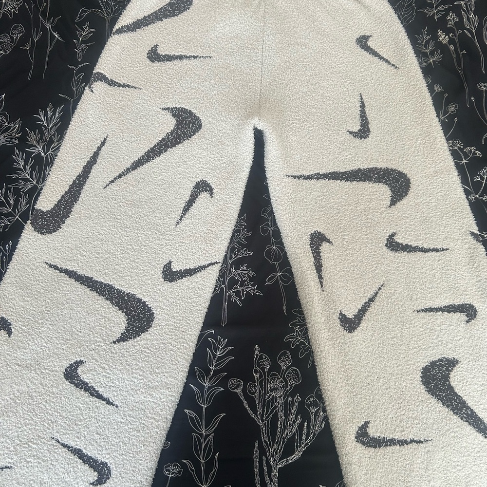 Nike Sportswear Phoenix Cozy Bouclé